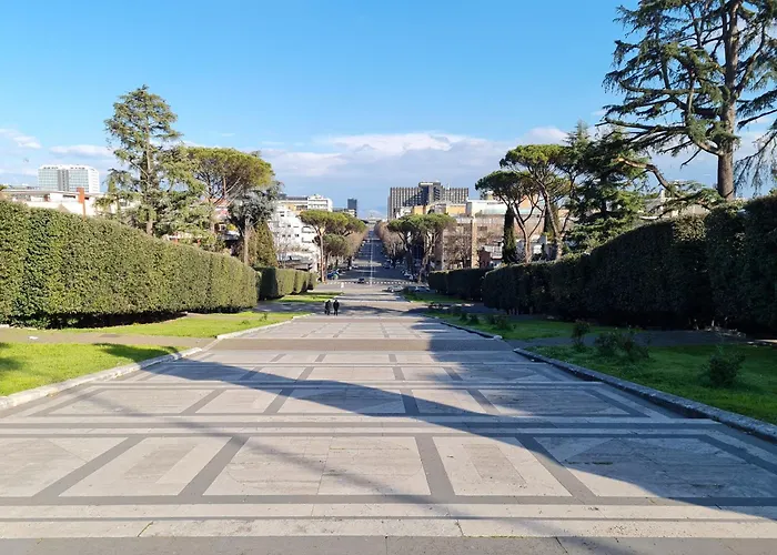 Rome Phoenix Suite Eur - piscina stagionale